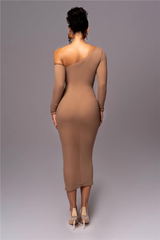 Lilia Elegance | Midi Dress
