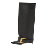 Velmira High Fashion Stiefel Schwarz mit Goldschnalle
