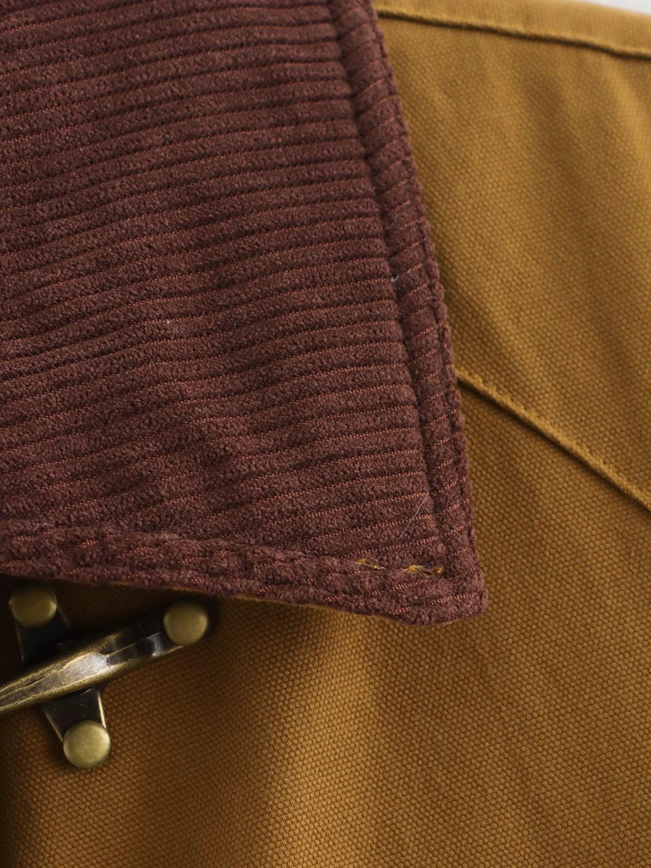 Marleau Jacket | Damen Workwear Jacke in Camel mit Cordkragen & Toggle-Verschluss