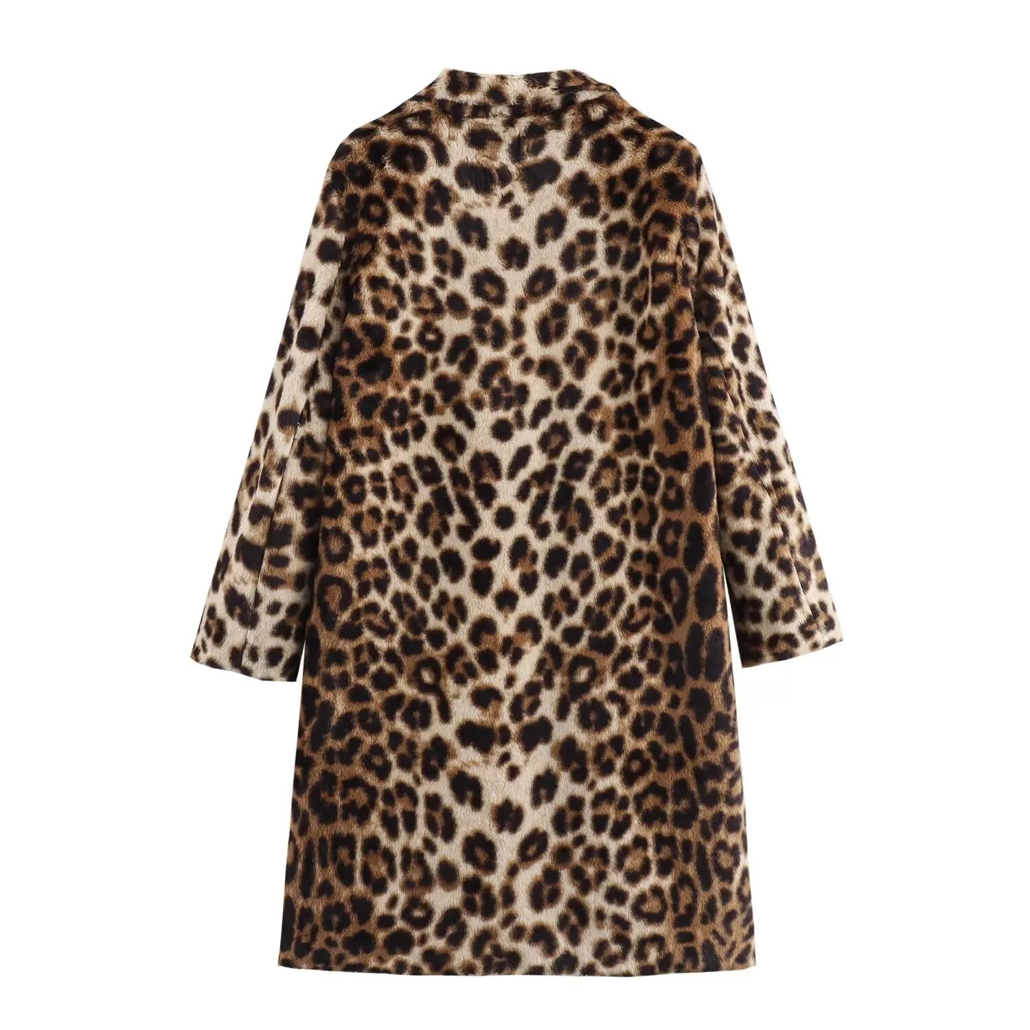 Savanna Chic Coat, een stijlvolle faux fur jas met luipaardprint, ideaal voor koude dagen