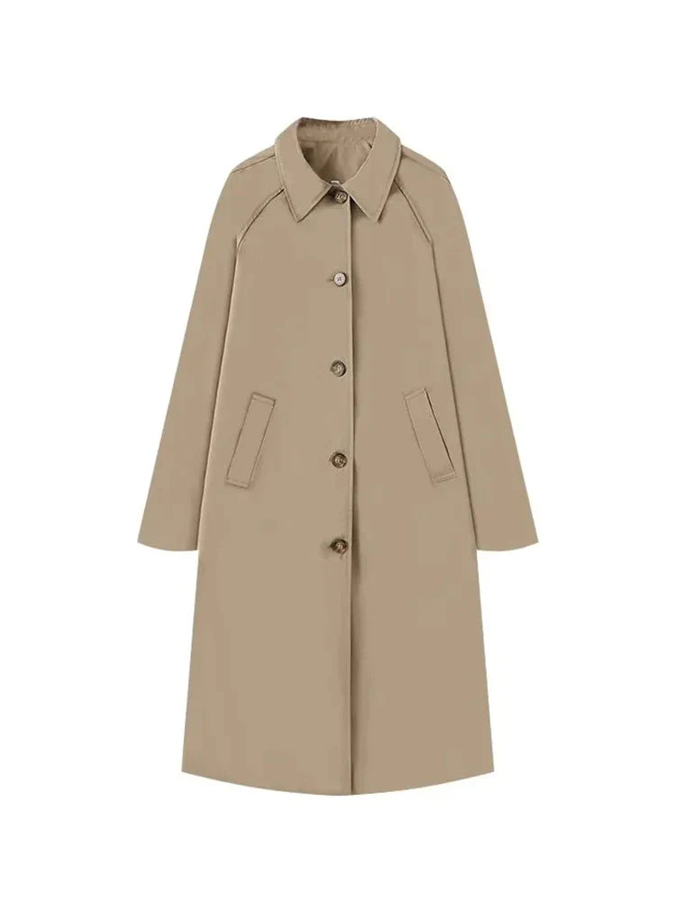 Clara Trenchcoat in Beige – Produktaufnahme auf hellem Grund