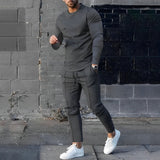 Antracietgrijze herenset met slimfit pasvorm en sportieve look