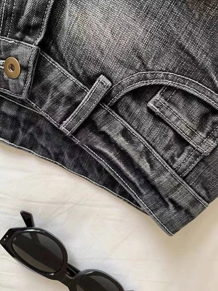Denim Shorts Damen Schwarz mit niedriger Taille – Noira von Talaine, Rückansicht