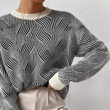 Arianna | Fashionable Sweater with Wavy Pattern