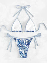 Close-up van blauwe triangle bikini top
