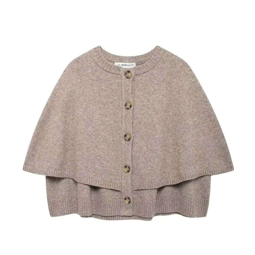 taupe strickweste mit cape-look und knöpfen, vorderansicht
