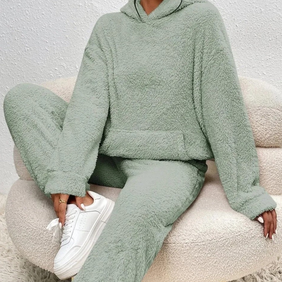 Selira | Teddy Fleece Hausanzug für Damen mit Kapuze – 2-teiliges Loungewear Set für Herbst & Winter