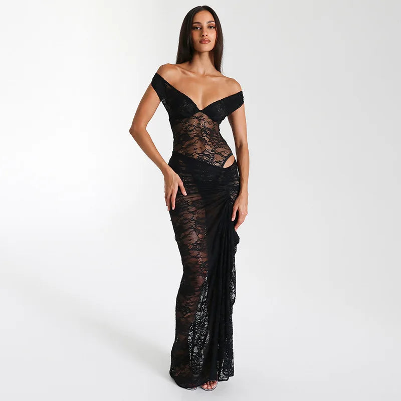 Celeste Off-Shoulder Lace Maxi Dress zwart voorkant
