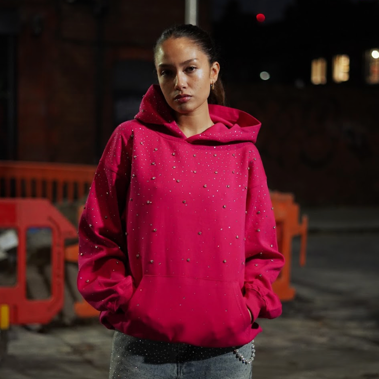 Solayne Sparkle Hoodie pink mit Strasssteinen Streetstyle Look