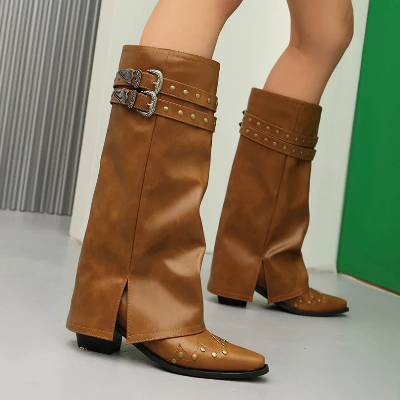 cognac Cowboy-Stiefel mit Schaft-Schlitz und Metall-Schnallen – sitzender Look