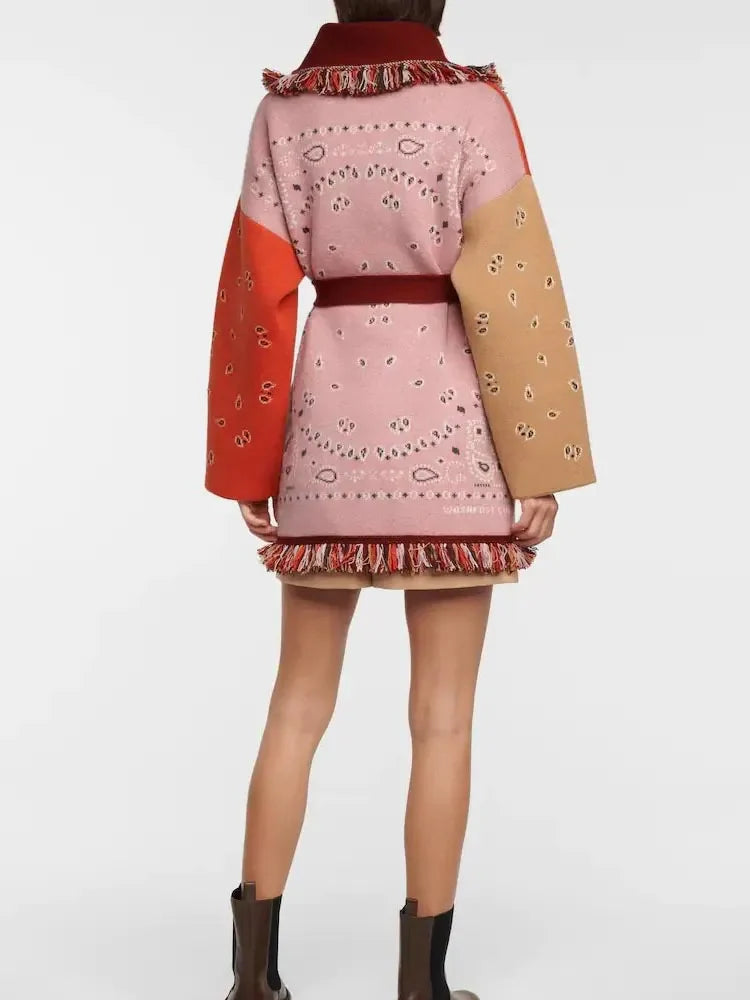 Meliora Bandana Cardigan | Warme Damen Strickjacke mit Fransen & Muster