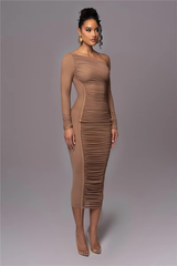 Madison Midi Kleid in Braun – figurbetonendes Design