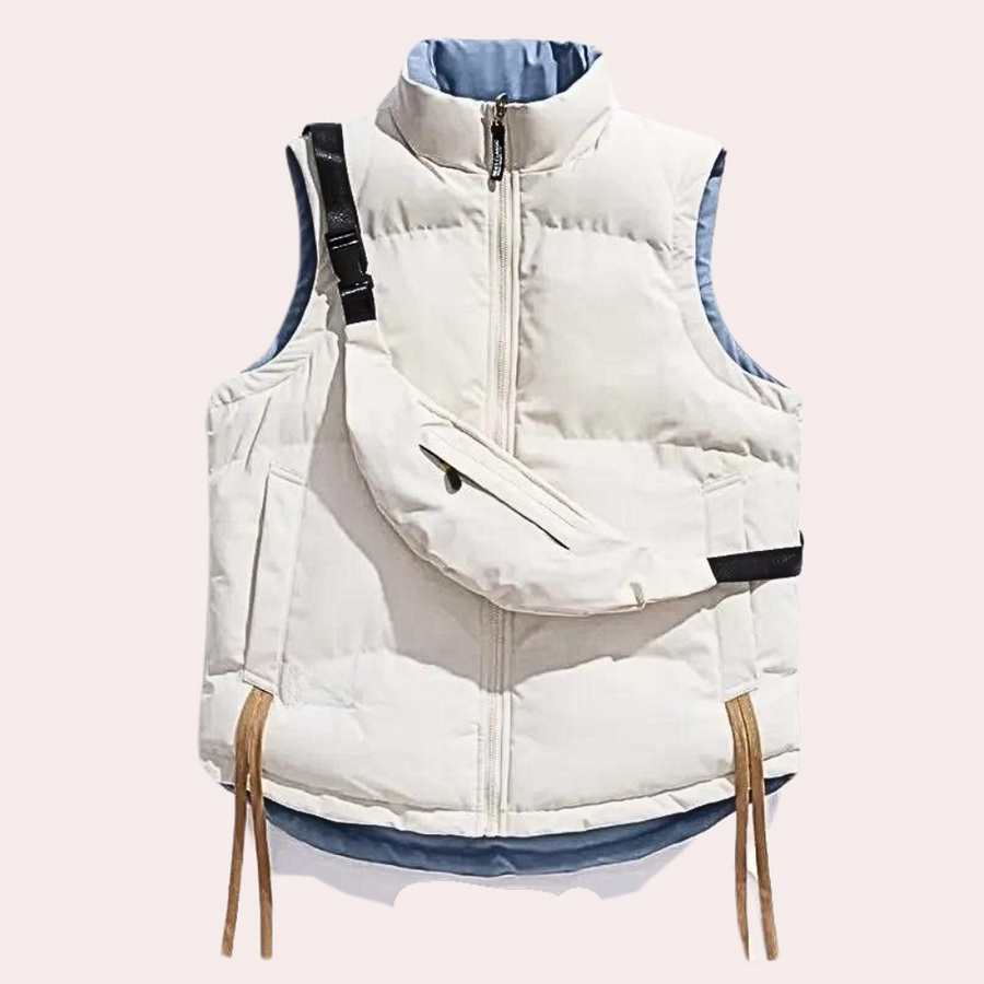 Bodywarmer in wit met afneembaar tasje, verstelbare trekkoorden en ademend materiaal. Warm, stijlvol en functioneel.