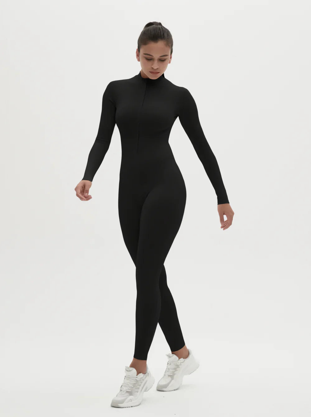 FrostFlex Einteiler | Warmer Winter Jumpsuit für Damen – figurbetont & bewegungsfrei