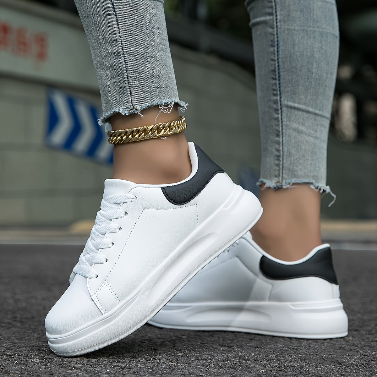 Lunaira | Damen Sneaker in Weiß aus Kunstleder – Minimalistisch & Vielseitig