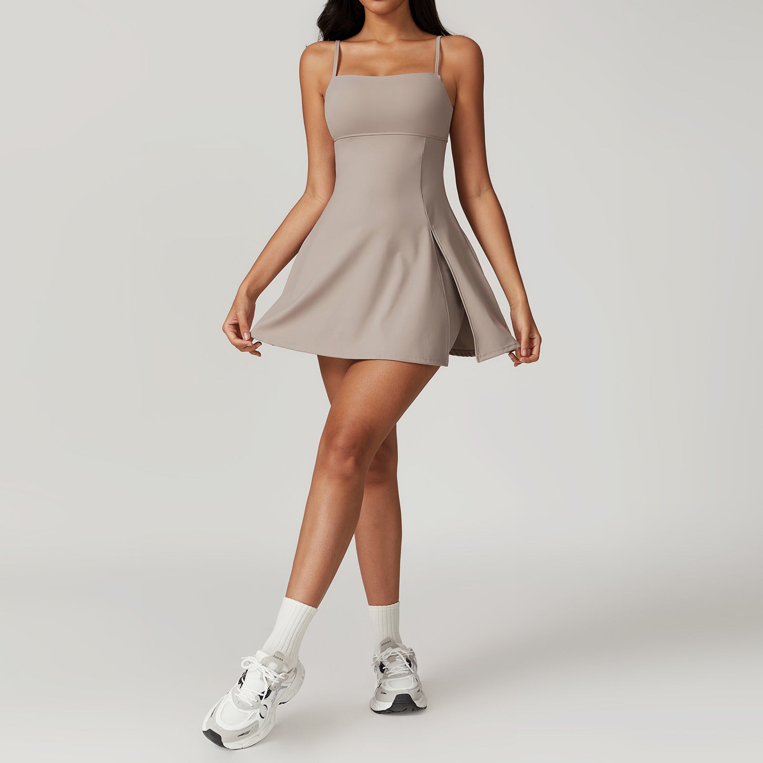 MoveLuxe Sportkleid | Damen Tennis Kleid mit integrierter Shorts & Style