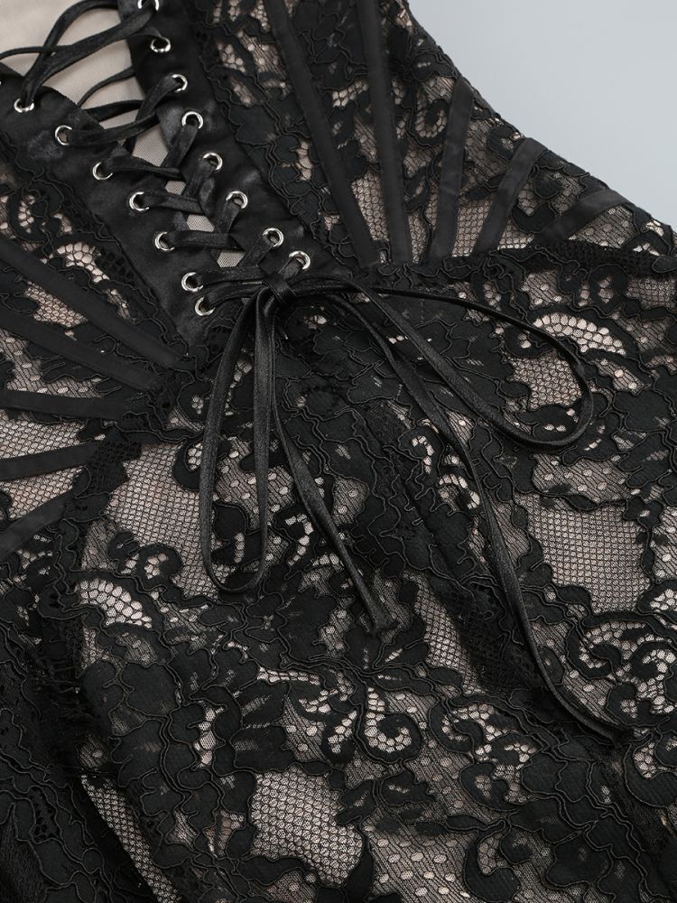 Detailaufnahme Spitze – Vivienne Korsett, Schnürung & hochwertige Spitze aus der Nähe