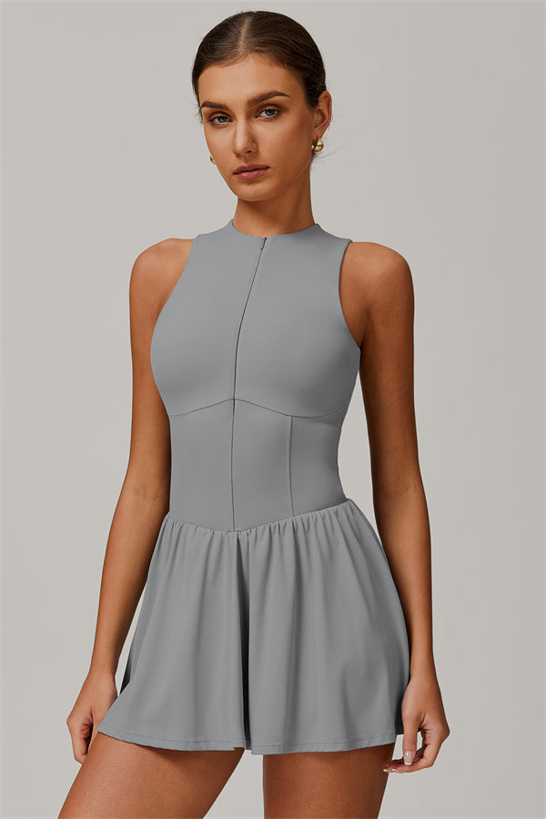 Elira Sportkleid in Grau mit Sculpt Fit und integrierter Short