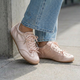 Elvèra Ballet Sneaker Damen in Rosé – femininer Sneaker Look
