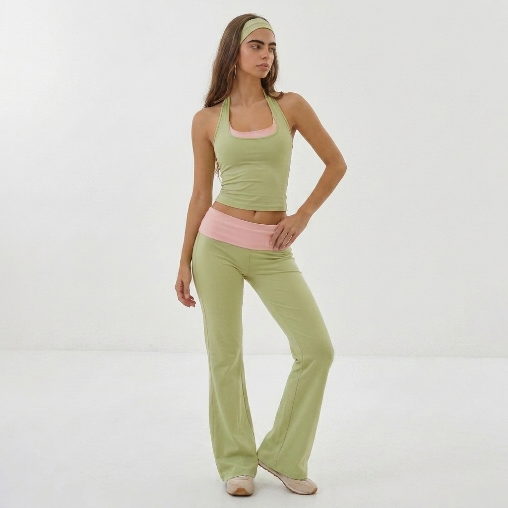 Mattgrünes 2-teiliges Yoga-Set Damen mit Neckholder-Top und Flared Hose