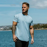 Geritt T-shirt in blauw met ronde hals en strakke pasvorm

