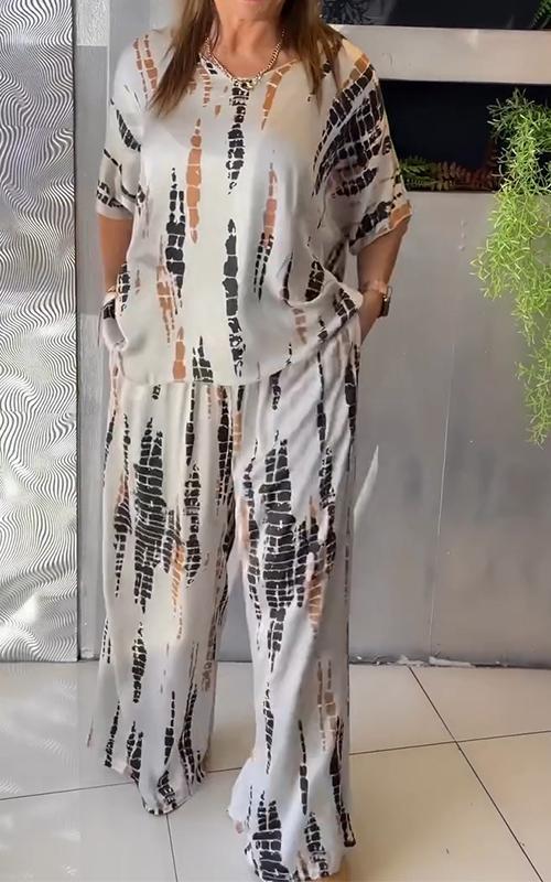Liana | Casual Two Piece Satin Suit with Round Neck
