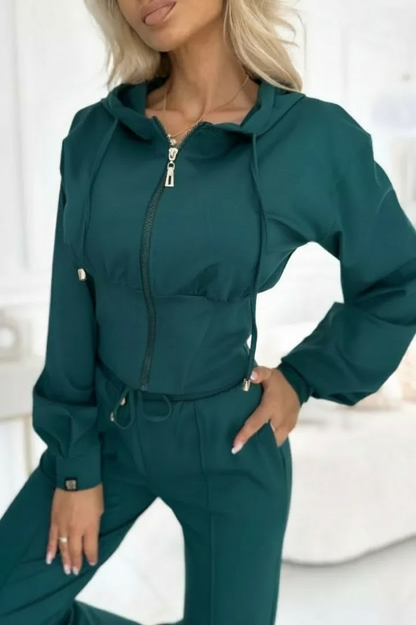 nahaufnahme cropped hoodie dunkelgrün mit reißverschluss