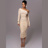 Madison Midi Kleid in Creme mit asymmetrischem Ausschnitt