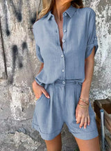 Blauwe linnen dames set met nonchalante look
