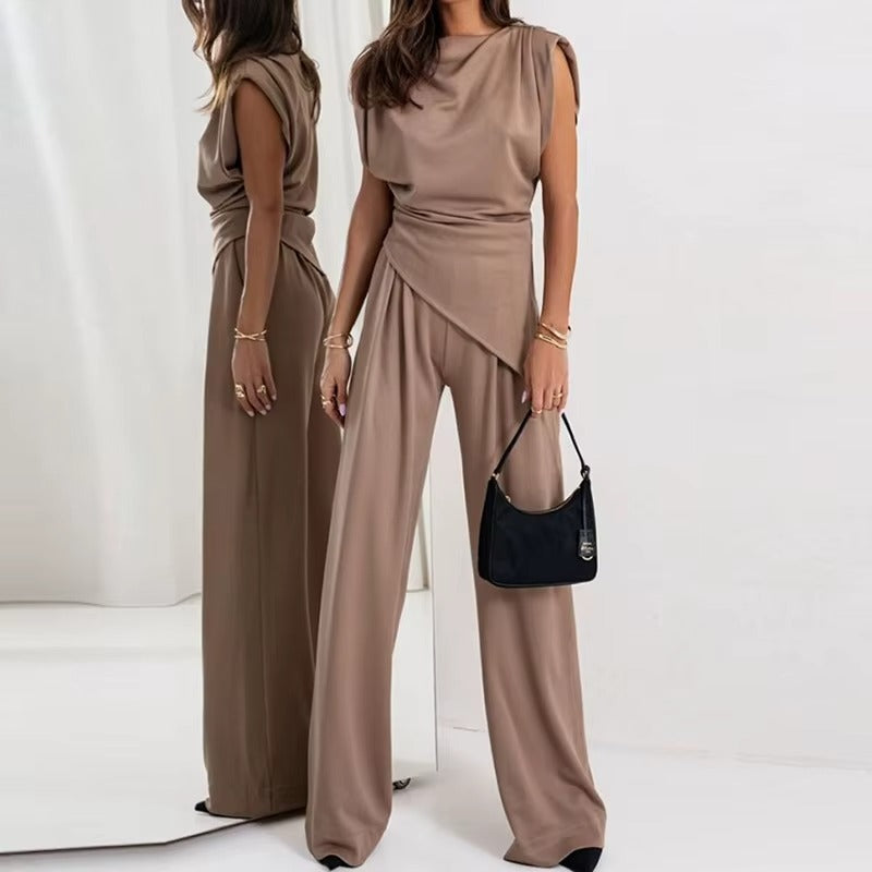Talaine Amelisse Set in Khaki mit fliessender Drapierung