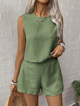 groene zomeroutfit dames met short en top
