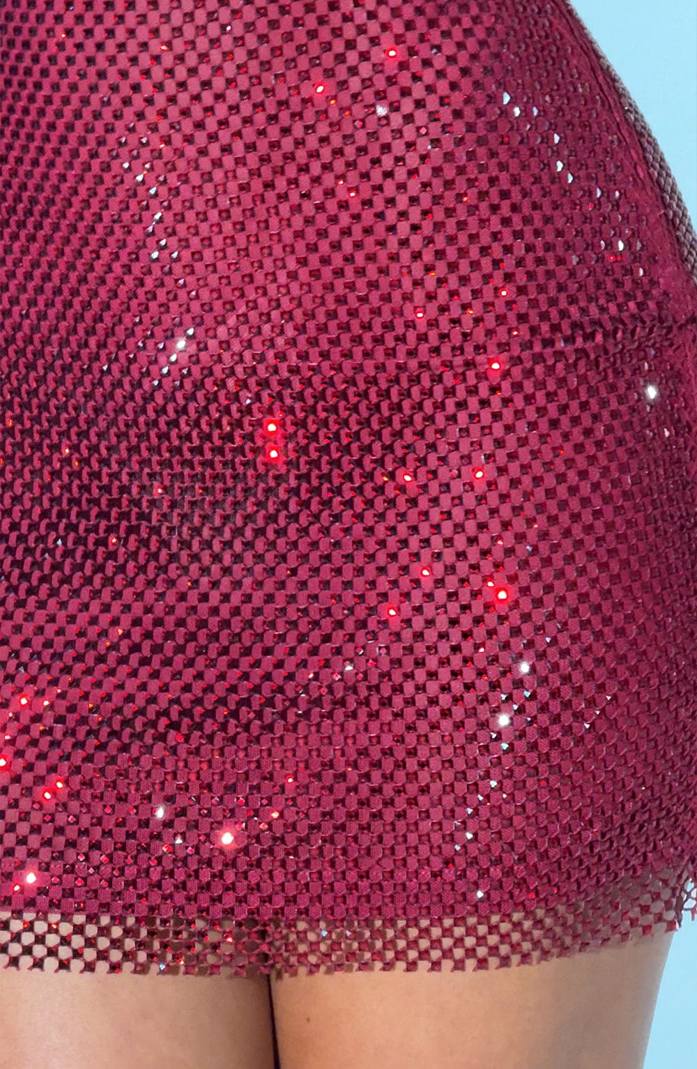 Stellara | Glitzer-Mesh Minikleid mit eckigem Ausschnitt & tiefem Rückenausschnitt