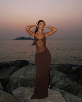 Averra | Elegantes Maxikleid mit Mesh Cut-out & V-Ausschnitt