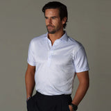 Witte herenpolo met stijve kraag voor zakelijke look
